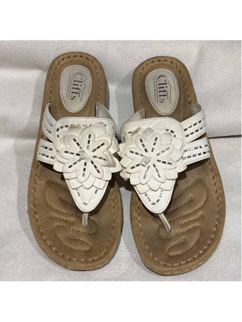 Women's Cliffs by White Mountain White Brown Sandals Size 9